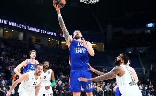 Dukart Eurolygos čempionas palieka "Anadolu Efes"